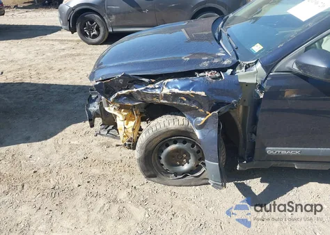 2013 Subaru Outback 2.5I Premium z USA, uszkodzony, nr VIN 4S4BRBCC1D1232974